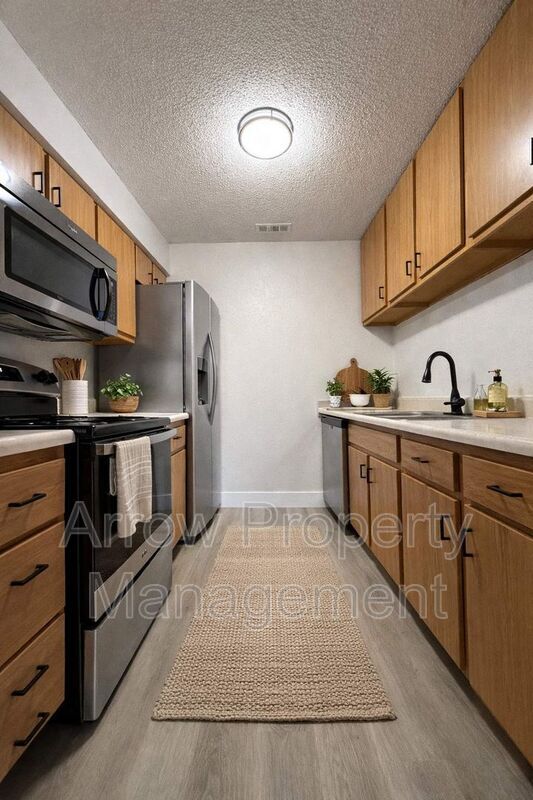 Building Photo - 2384 N 44th St