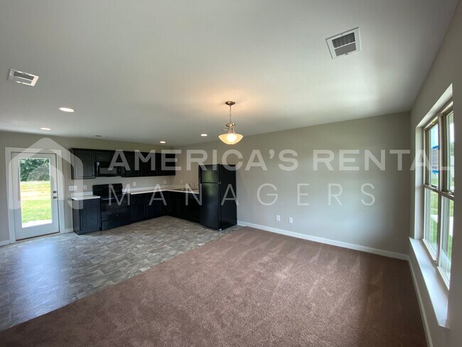 Building Photo - Home for Rent in Talladega, AL!!!