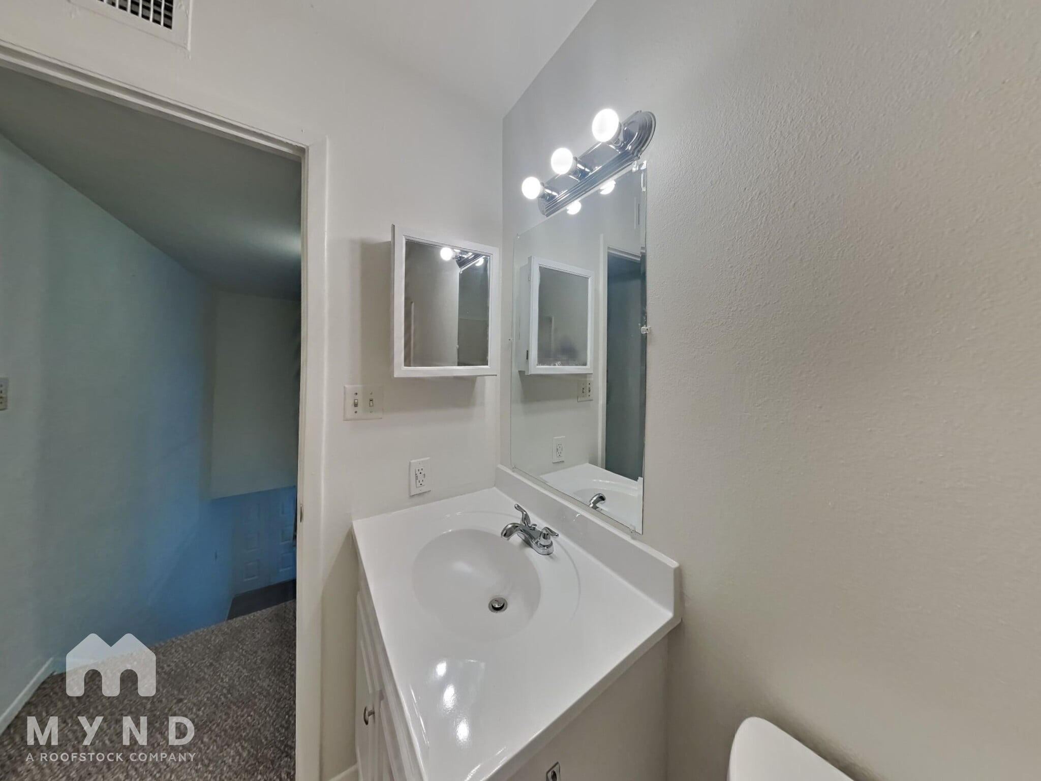 Building Photo - 5924 N 83rd St