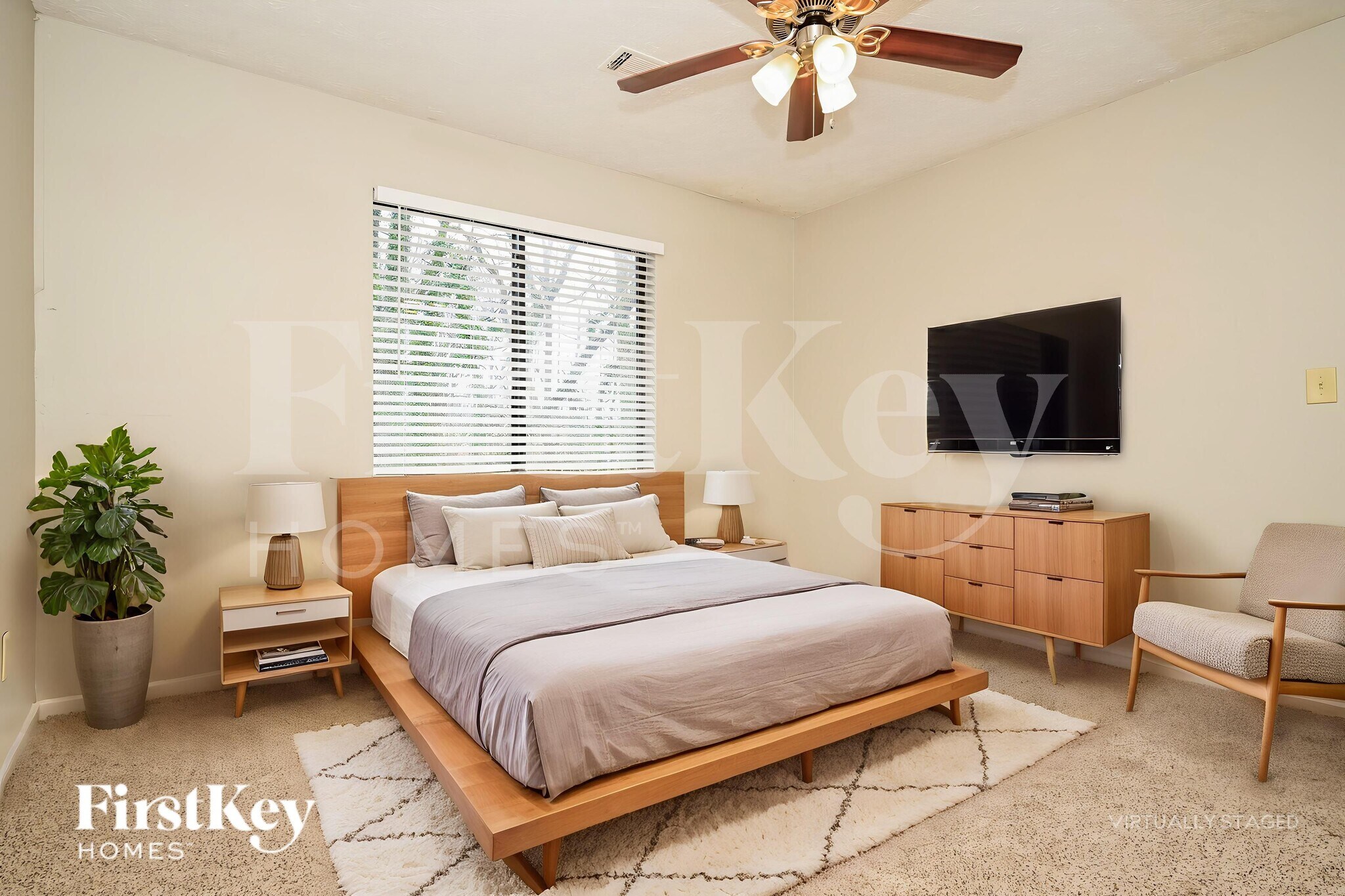 Building Photo - 5369 Biffle Ln