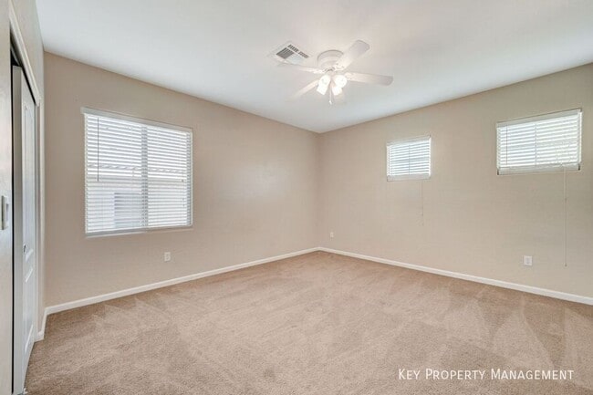 Building Photo - 183 Rolling Fields Ct