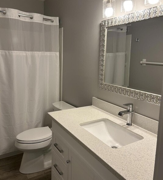 Building Photo - 7716 SE Sugar Sand Cir