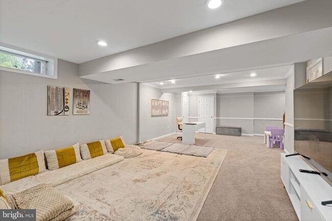 Building Photo - 18001 Barleycorn Way