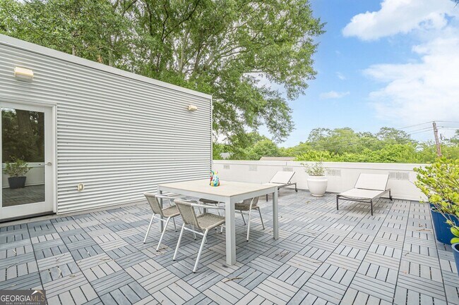 Building Photo - 2269 Briarwood Hills Dr NE