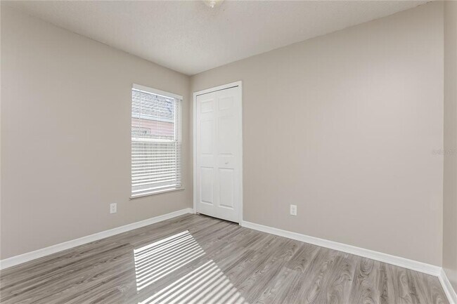 Building Photo - 8757 Claiborne Ct