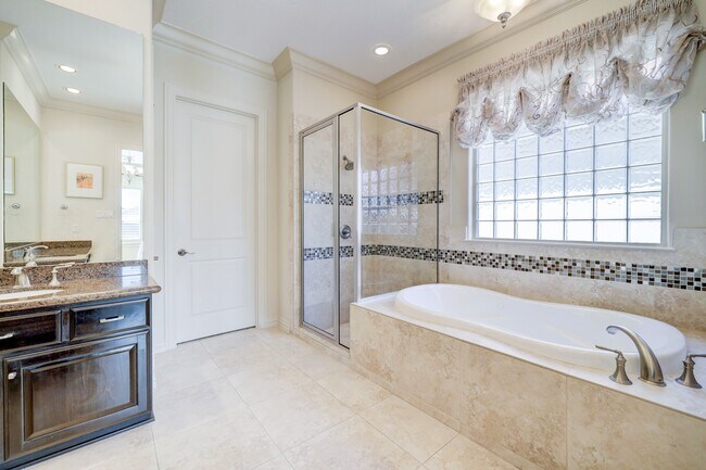 Building Photo - 14207 Bay Cliff Ct