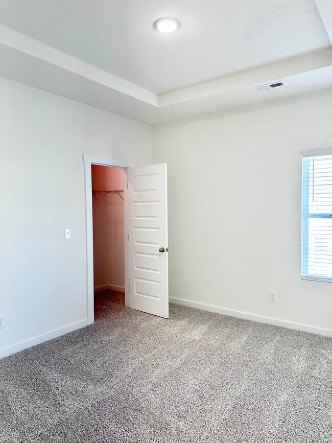 Building Photo - 4091 Textile Ln SW