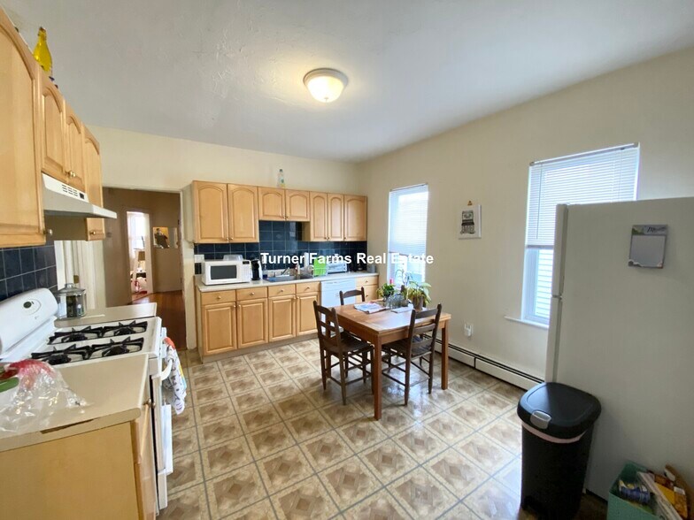 Building Photo - 34 Darling St