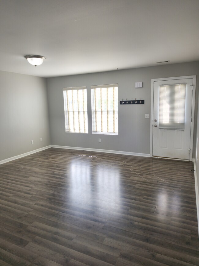Building Photo - 5818 Sable Ridge Dr SE