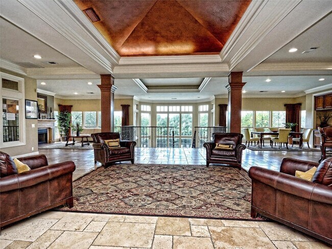 Building Photo - 6000 Shepherd Mountain Cove