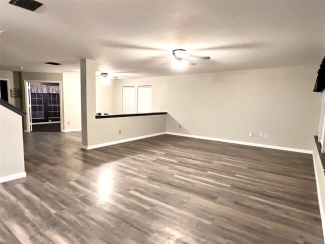 Building Photo - 308 Acklington Dr