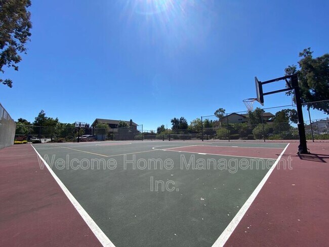 Building Photo - 5246 Hebrides Ct