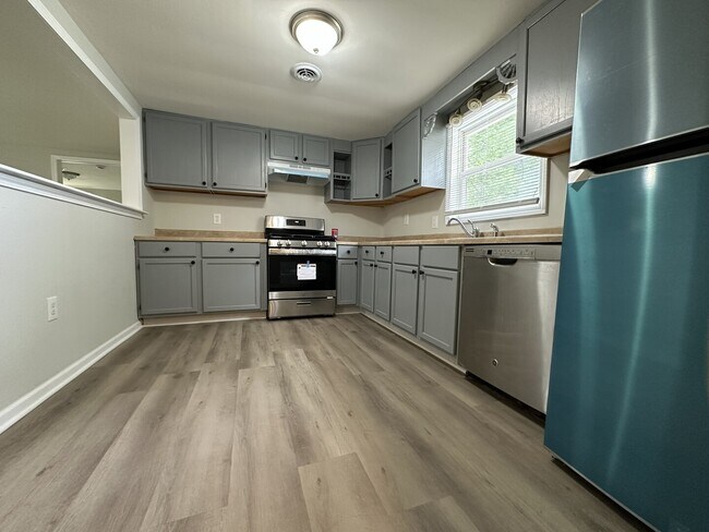 Building Photo - 3543 William St