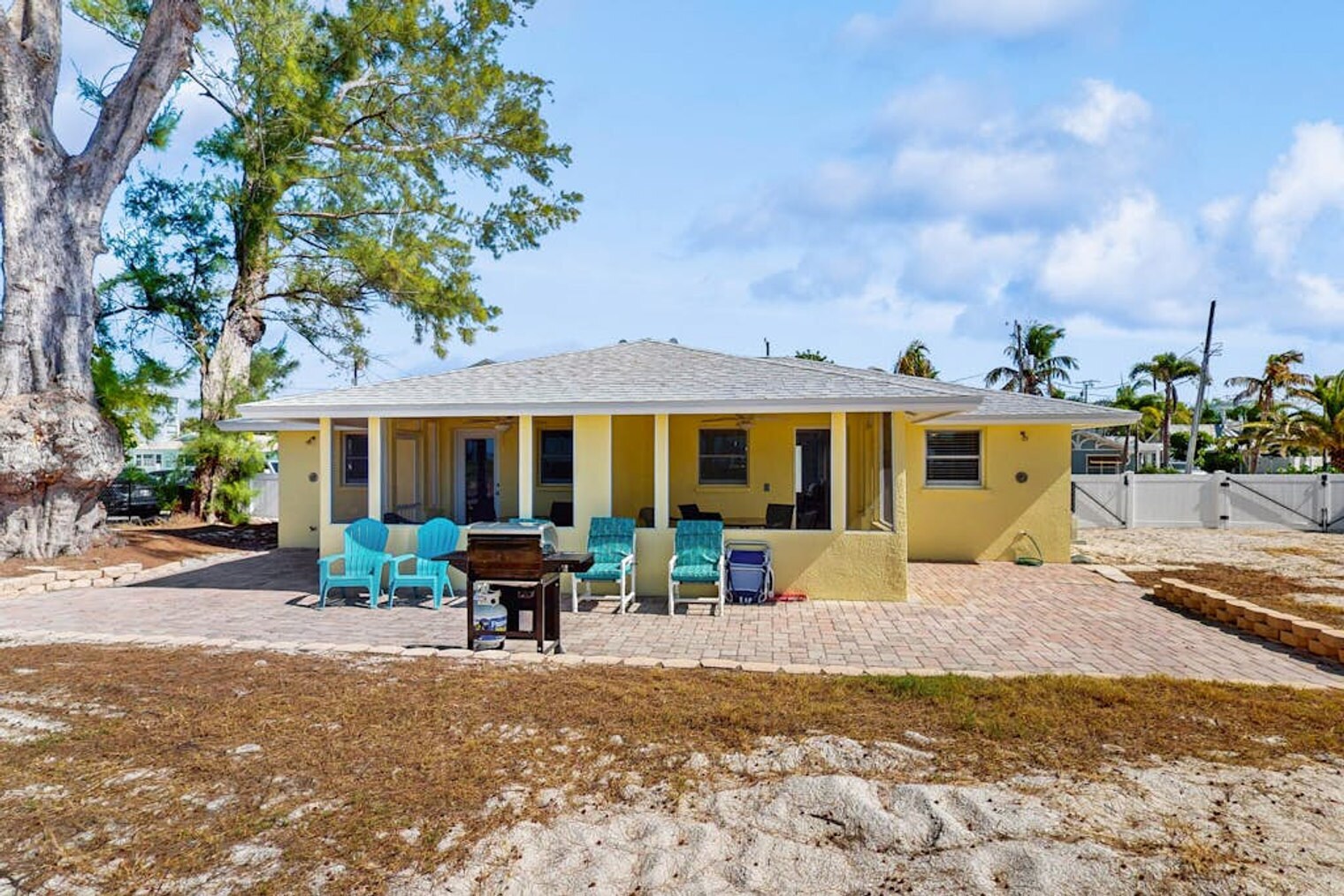 Building Photo - 3222 Gulf Dr