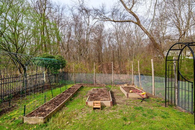 Building Photo - 58 Woodchuck Ln