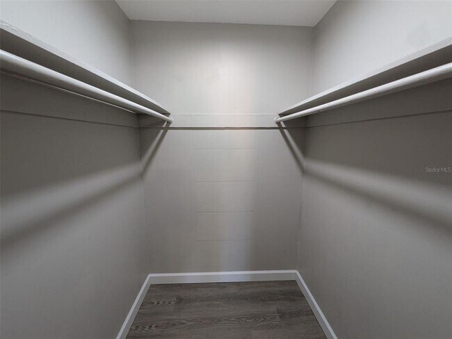 Building Photo - 562 Flemming Way