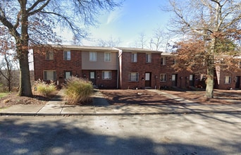 Building Photo - 180 Sagamore Hill Rd