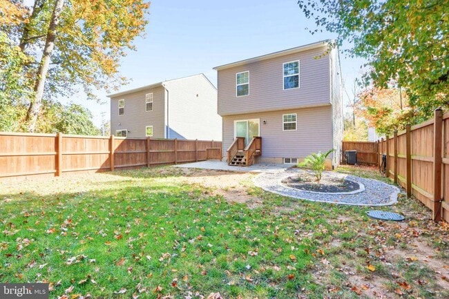 Building Photo - 410 Thelma Rd