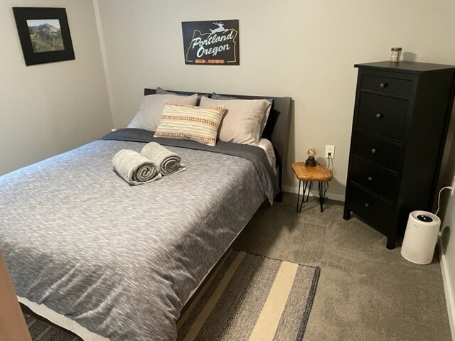 Bedroom - 5520 N Concord Ave