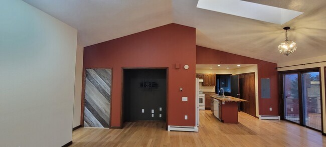 Building Photo - 6290 Wolff St