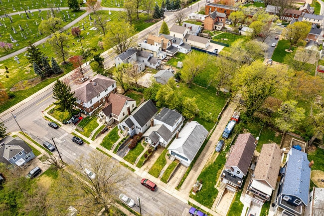 Building Photo - 5115 Imwalle Ave