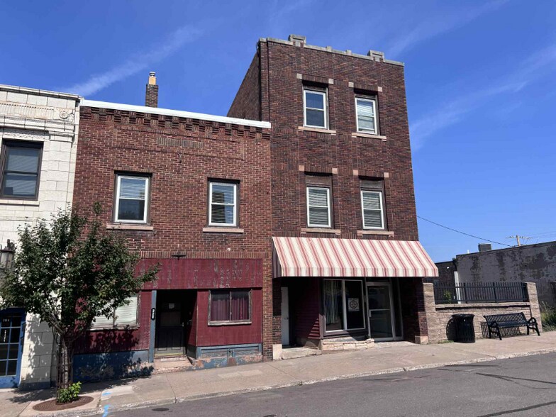 Building Photo - 222 E Aurora St