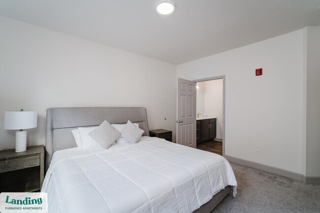 Building Photo - 3031 Eden Ave