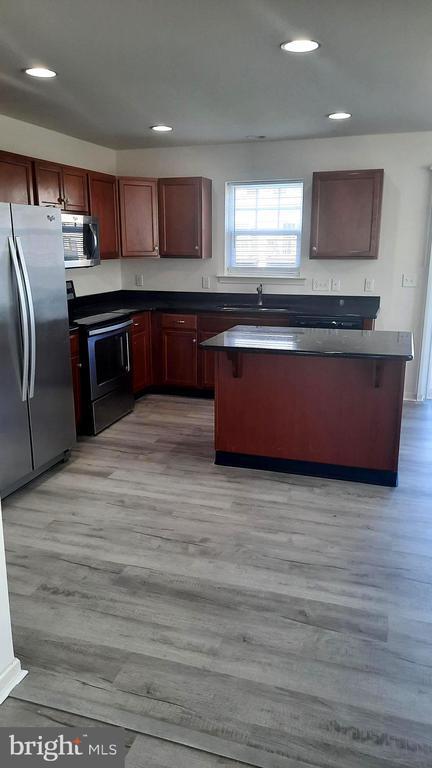 Building Photo - 829 Schooner Ln