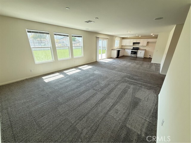 Building Photo - 672 Suukat Ct
