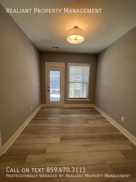 Building Photo - 3238 Peninsula Wy