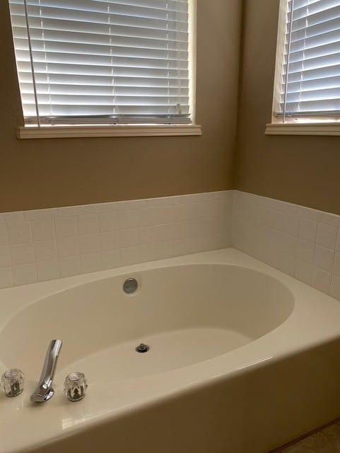 Building Photo - 5105 Woodgate Dr