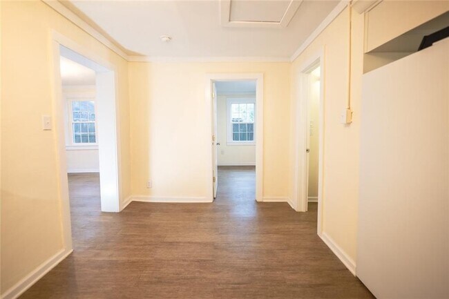 Building Photo - 114 N Julia St