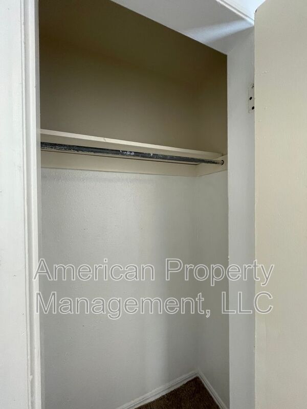 Building Photo - 11841 E 36th St