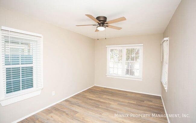 Building Photo - 2404 27th St