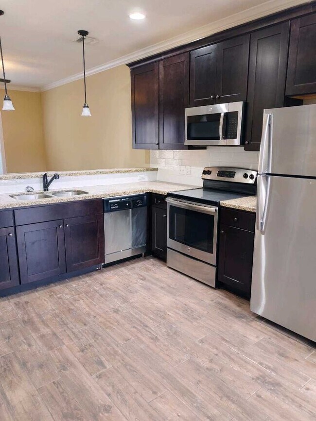 Building Photo - 343