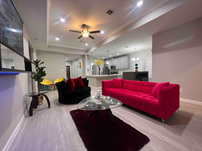 Living Room - 4616 Galesburg St