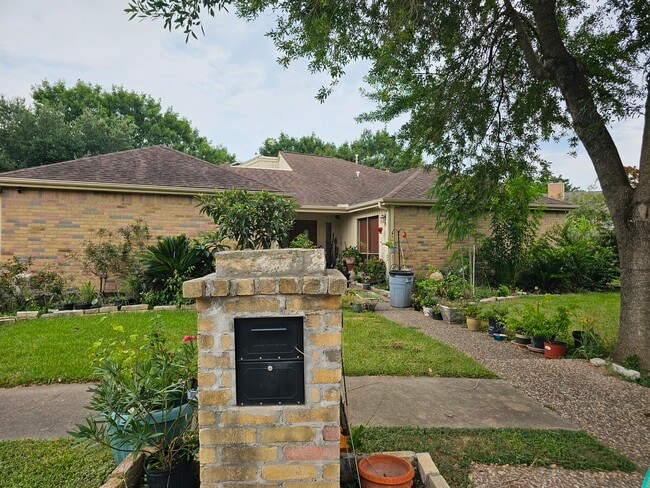 Building Photo - 12103 Ella Lee Ln