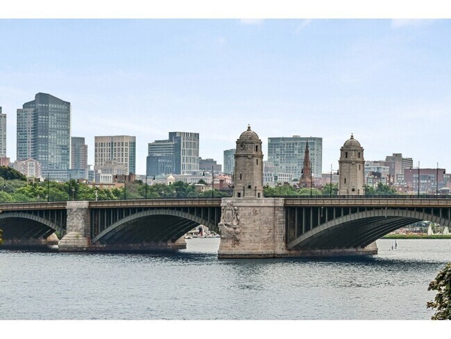 Building Photo - 75-83-83 Cambridge Pkwy