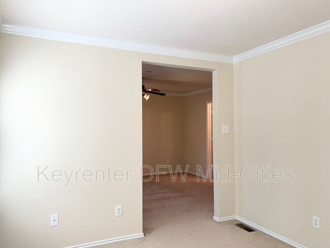 Building Photo - 2993 St Andrews Dr