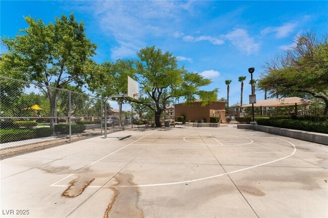 Building Photo - 9169 Column Ct