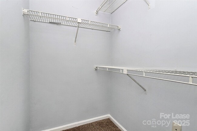 Building Photo - 6146 Meadow Rose Ln