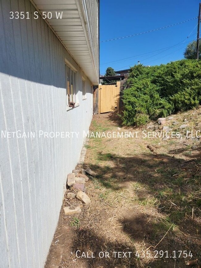 Building Photo - 3351 S 50 W