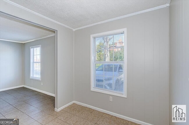 Building Photo - 1232 12th St