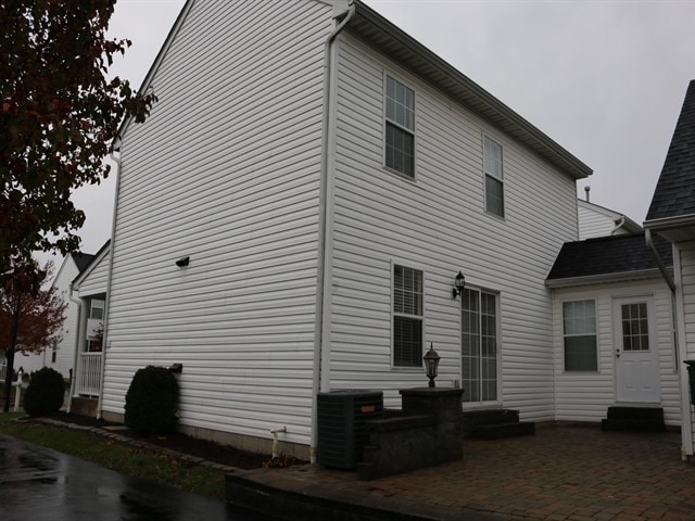 Building Photo - 2480 Bloxom St