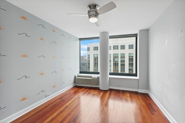 Building Photo - 155 N Harbor Dr