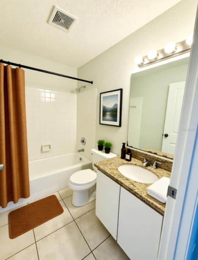 Building Photo - 8388 S Tamiami Trl