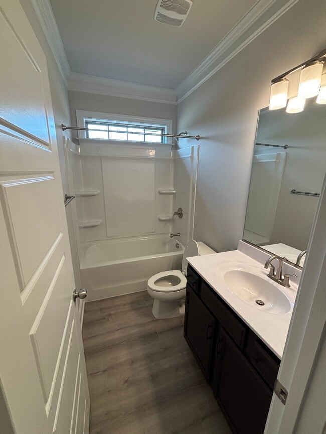 Building Photo - 1541 Barnstable Ct