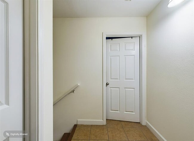 Building Photo - 500 E 48th St