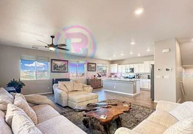 Building Photo - Modern 3-Story Home with Breathtaking Moun...