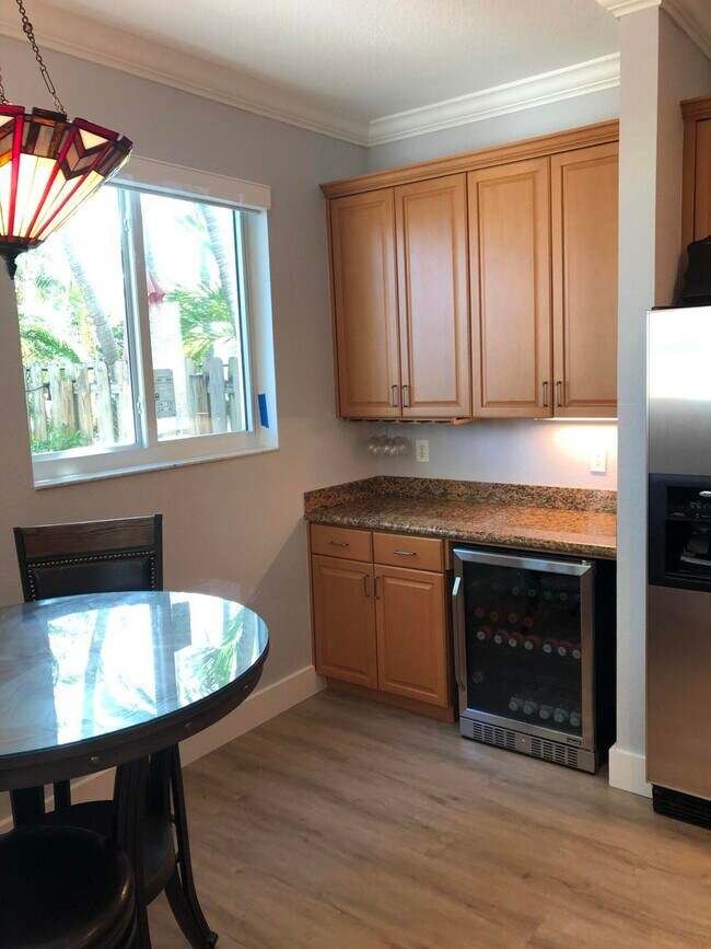 Building Photo - 1030 Murano Bay Dr